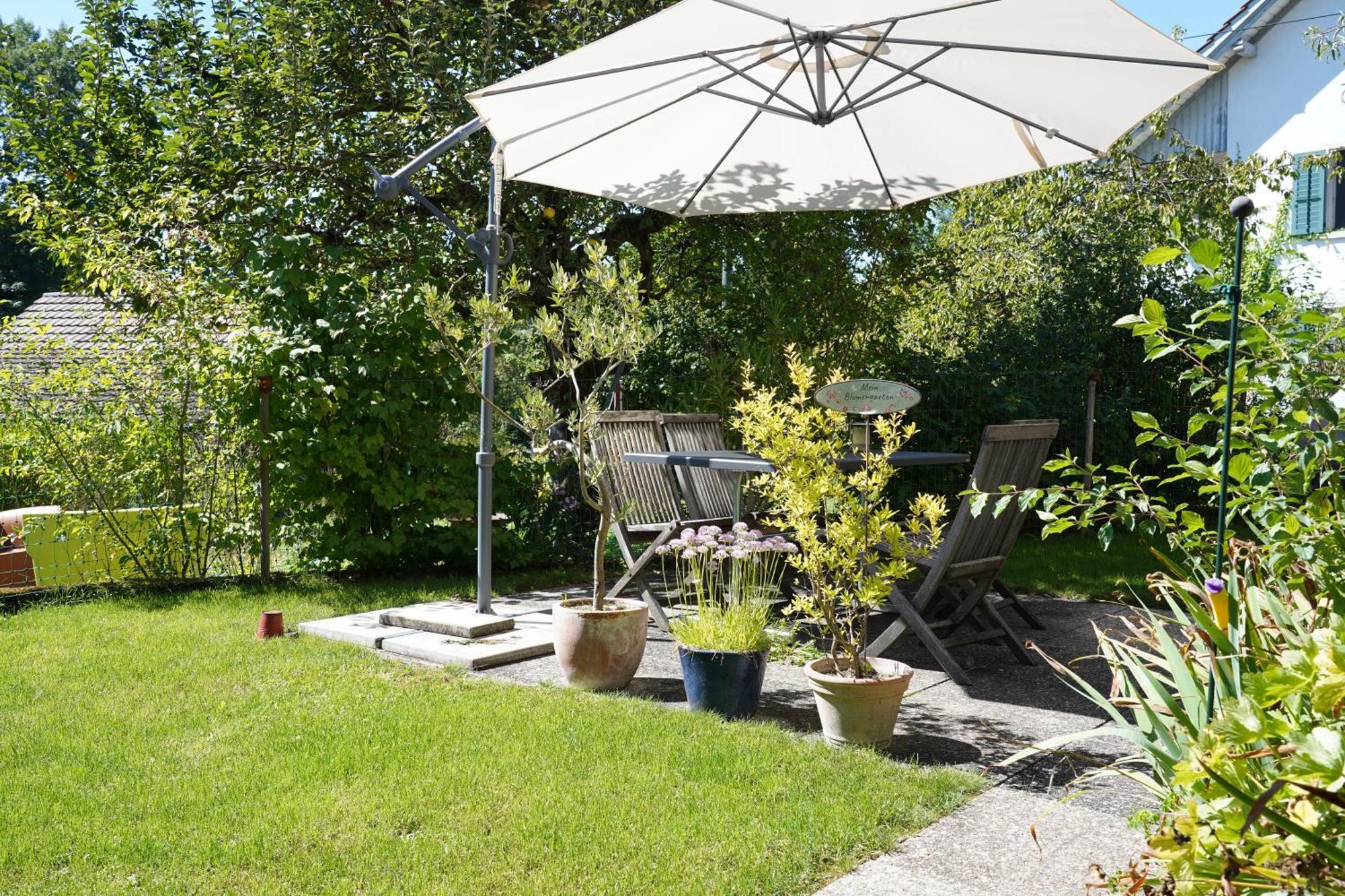 Tiny House Chez Claudine - Relaxen, Workspace, Naehe Thermen, Netflix, Free Parking & Wifi Brugg  Dış mekan fotoğraf