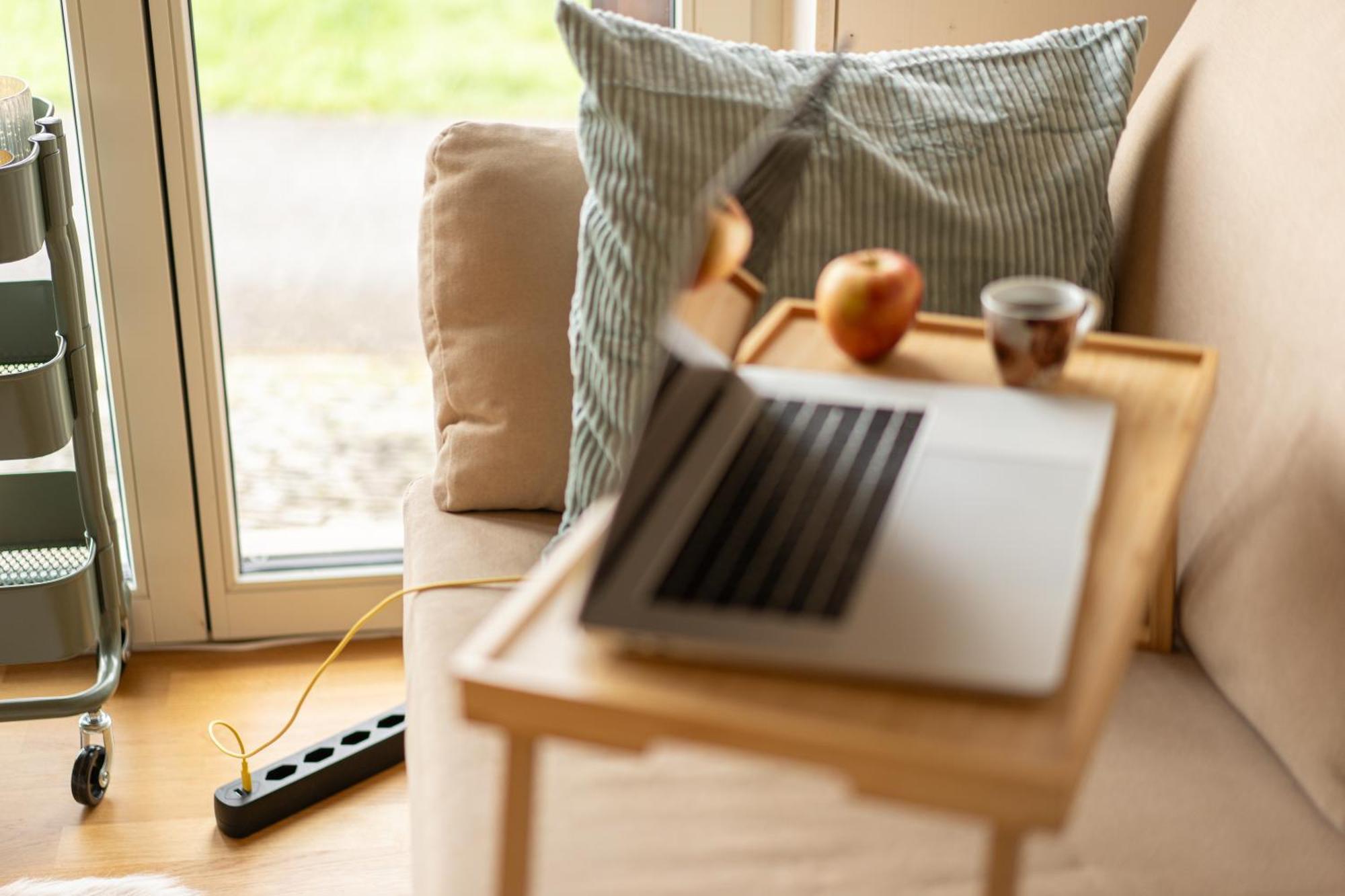 Tiny House Chez Claudine - Relaxen, Workspace, Naehe Thermen, Netflix, Free Parking & Wifi Brugg  Dış mekan fotoğraf