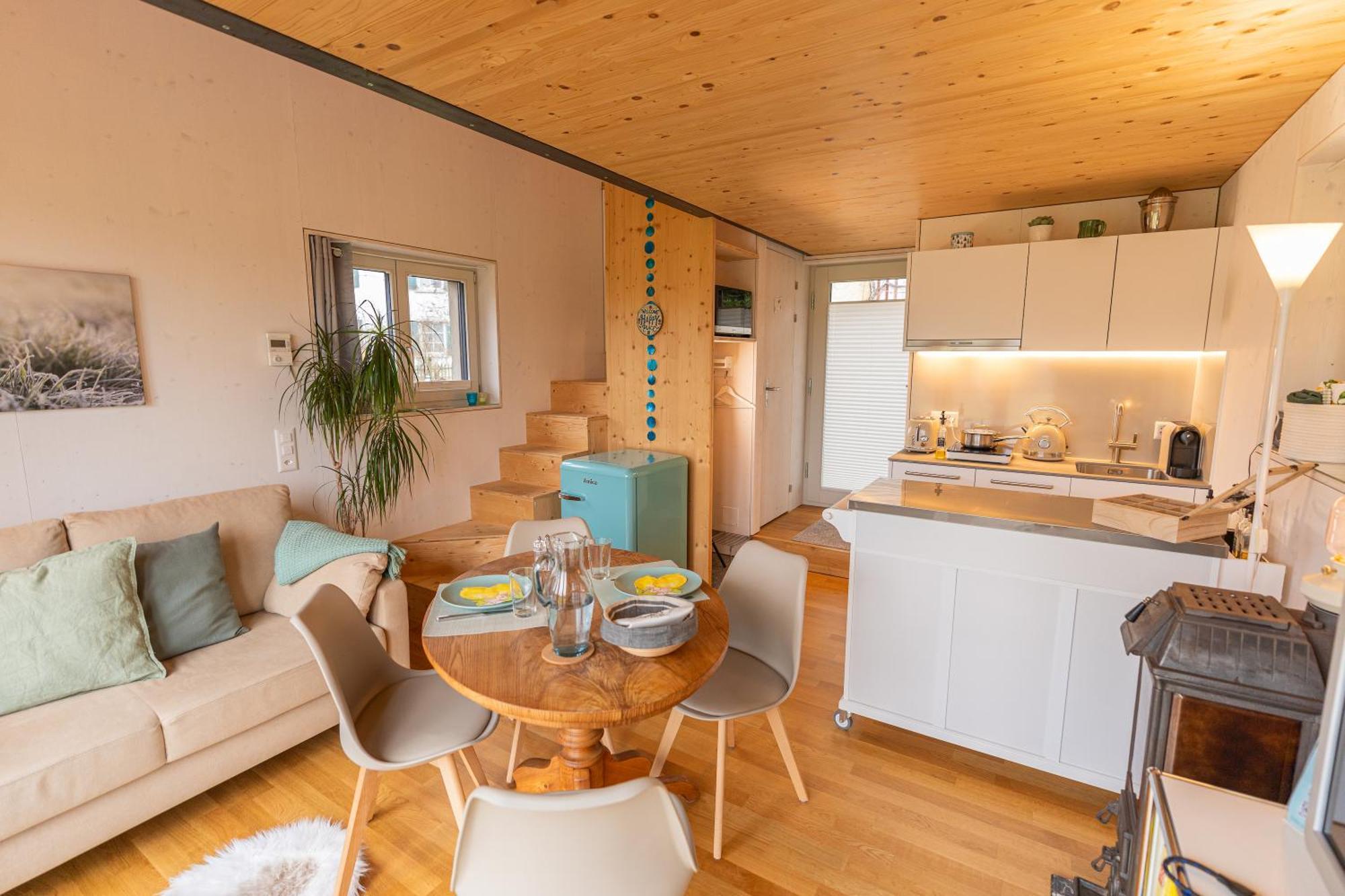 Tiny House Chez Claudine - Relaxen, Workspace, Naehe Thermen, Netflix, Free Parking & Wifi Brugg  Dış mekan fotoğraf