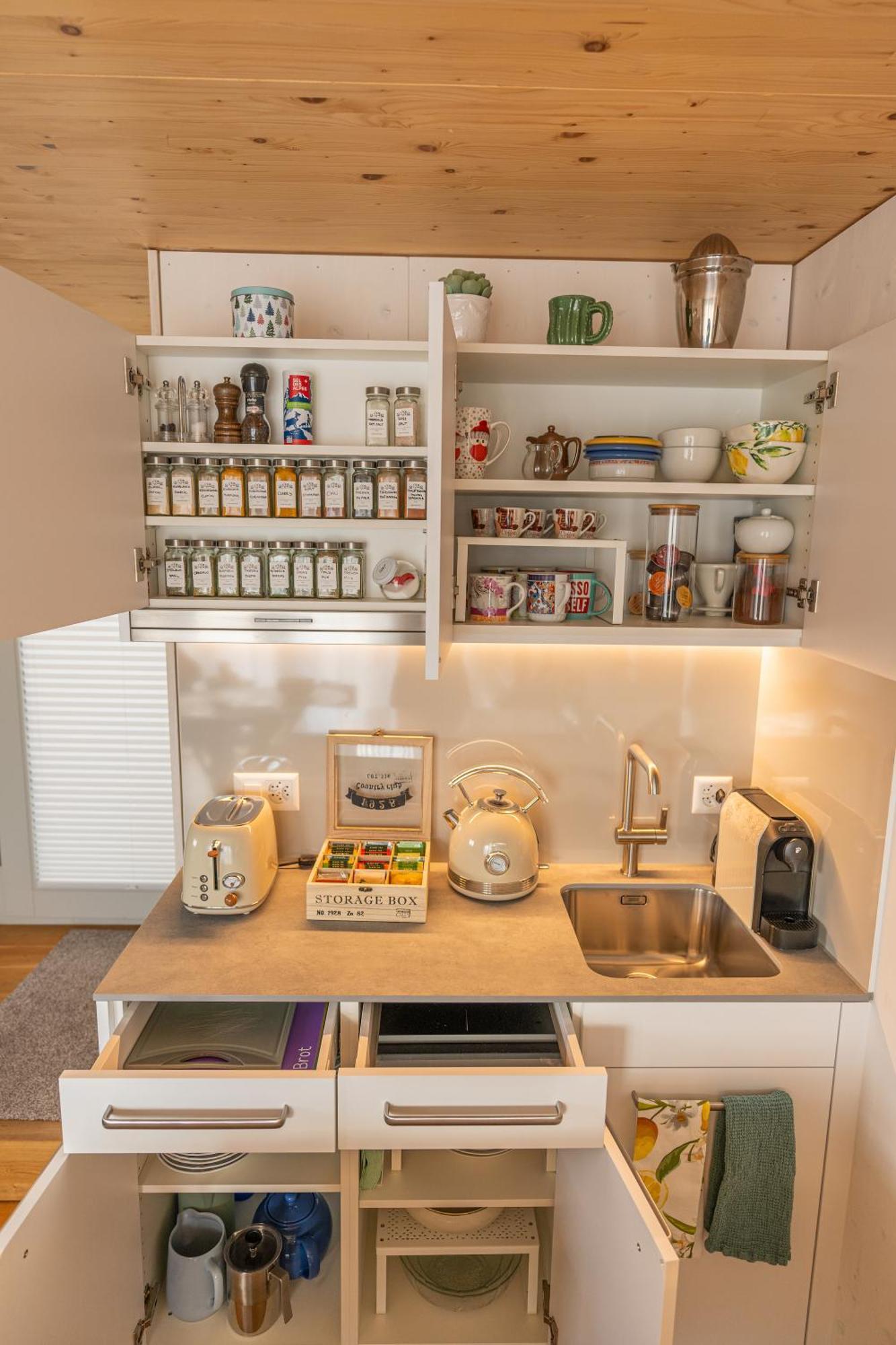 Tiny House Chez Claudine - Relaxen, Workspace, Naehe Thermen, Netflix, Free Parking & Wifi Brugg  Dış mekan fotoğraf